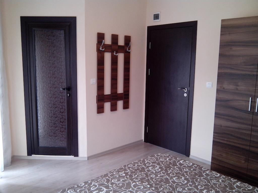 Advel Guest House Madzhare Chambre photo