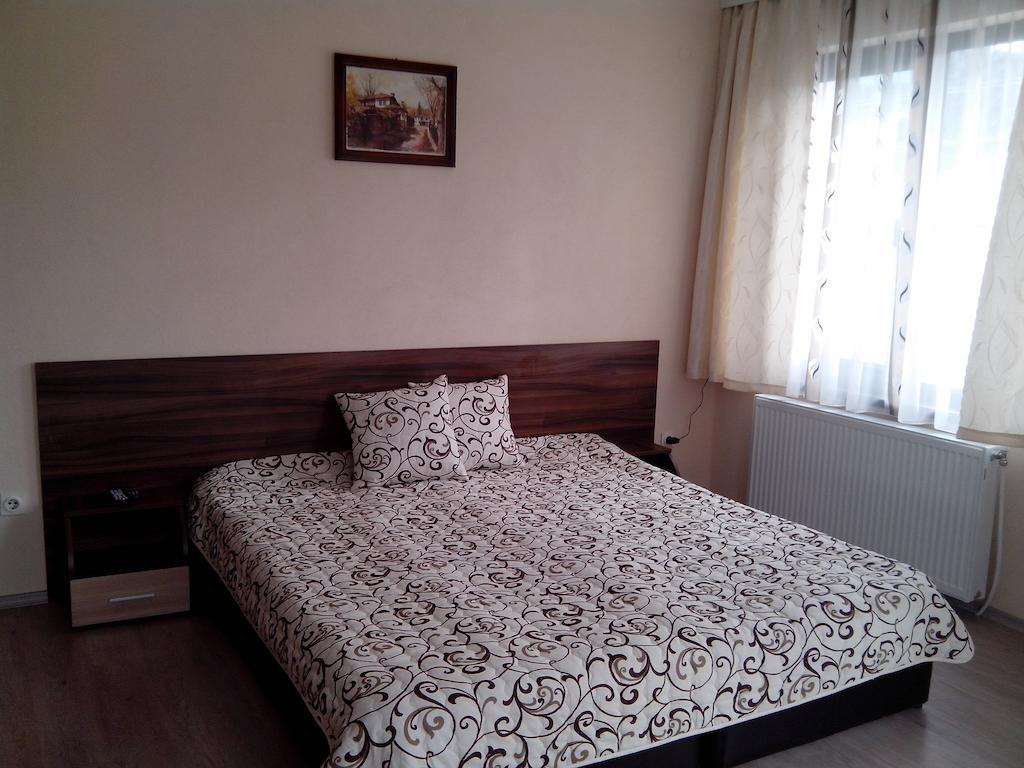 Advel Guest House Madzhare Chambre photo