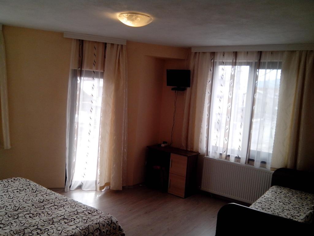 Advel Guest House Madzhare Chambre photo