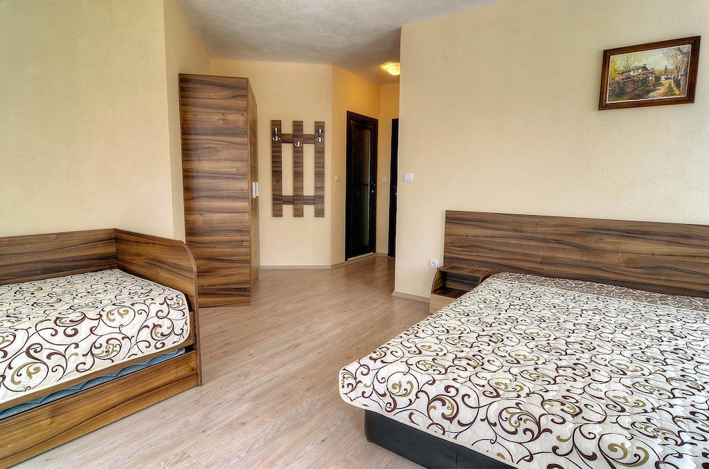 Advel Guest House Madzhare Chambre photo